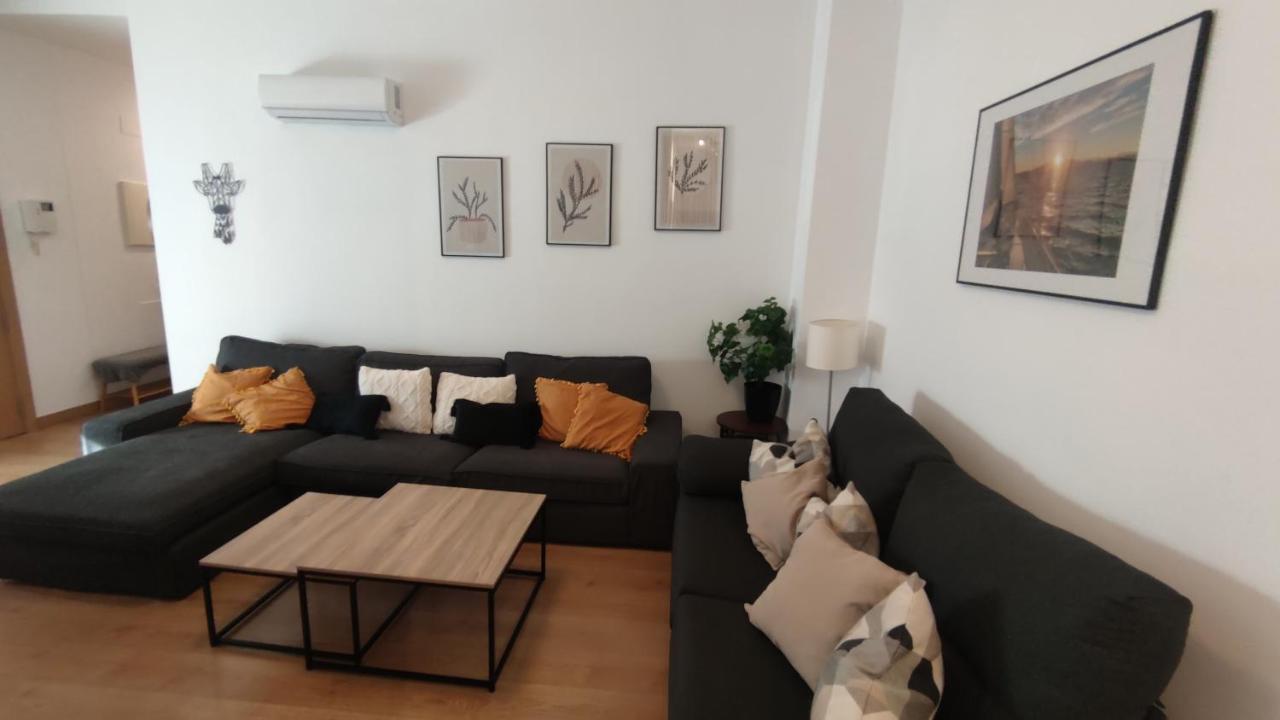 Unique Apartment In Malaga City Center With Pool Εξωτερικό φωτογραφία